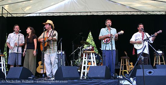 City Folk and guests; from left, Dayan Kai, Alisa Fineman, Keith Greeninger, Kimball Hurd and Roger Feuer