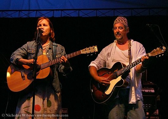Iris Dement joined by her husband Greg Brown