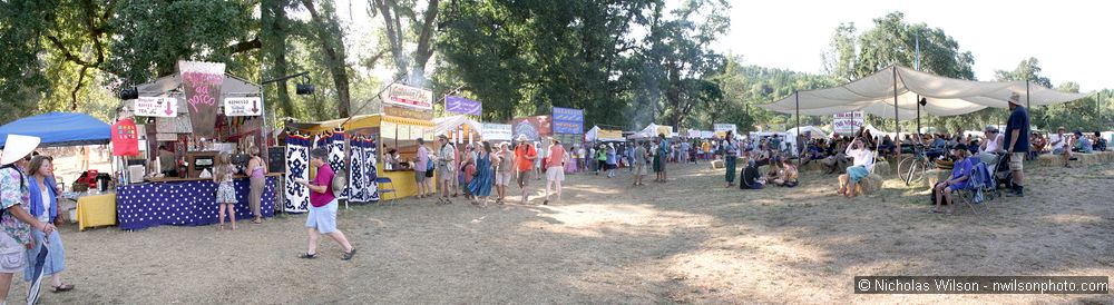 Food vendors panoramic