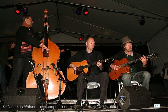 Marc Atkinson Trio plays gypsy jazz