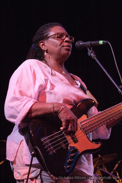 Ruthie Foster's cousin Tanya plays bass at the Kate Wolf Memorial Music Festival 2009