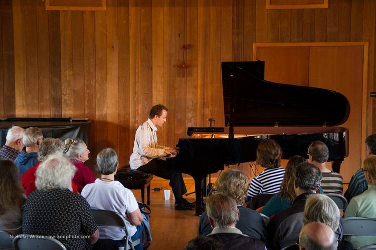 Geoffrey Keezer in solo piano performance in the MMF Jazz Series at Preston Hall.